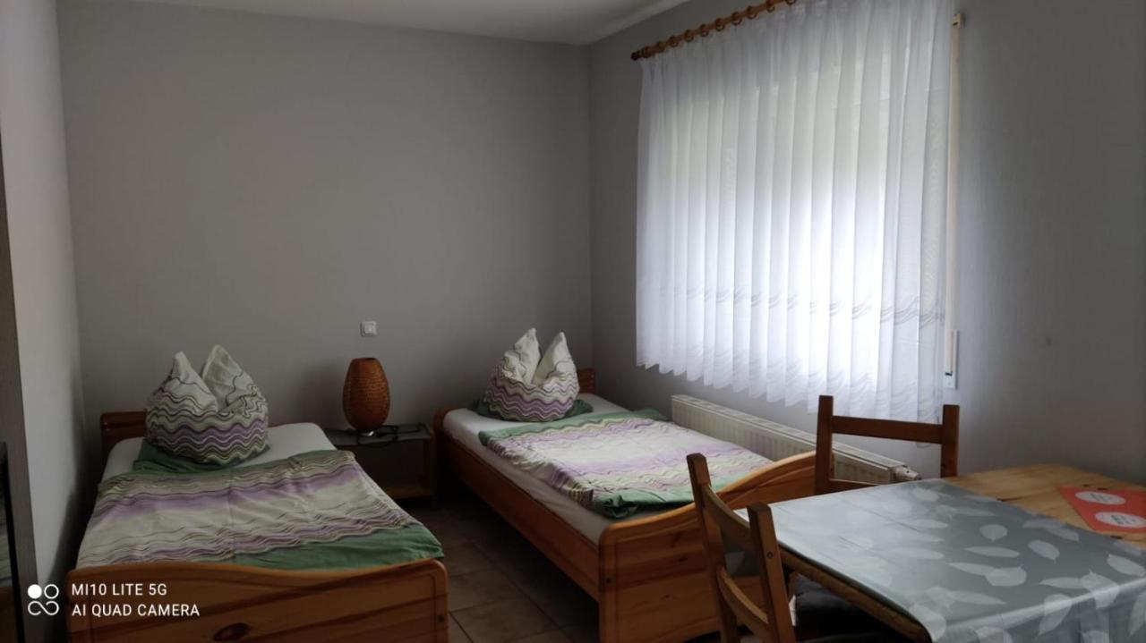Pension Und Ferienwohnung Walther App. 2 Storkow  Bagian luar foto
